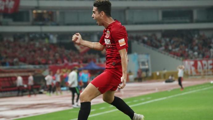 九游游戏中心-风云突变广州队清晨迎来里程碑，欧联版图或变，更衣室稳定，数据趋势出现新变化(球场风云曼联阵容)